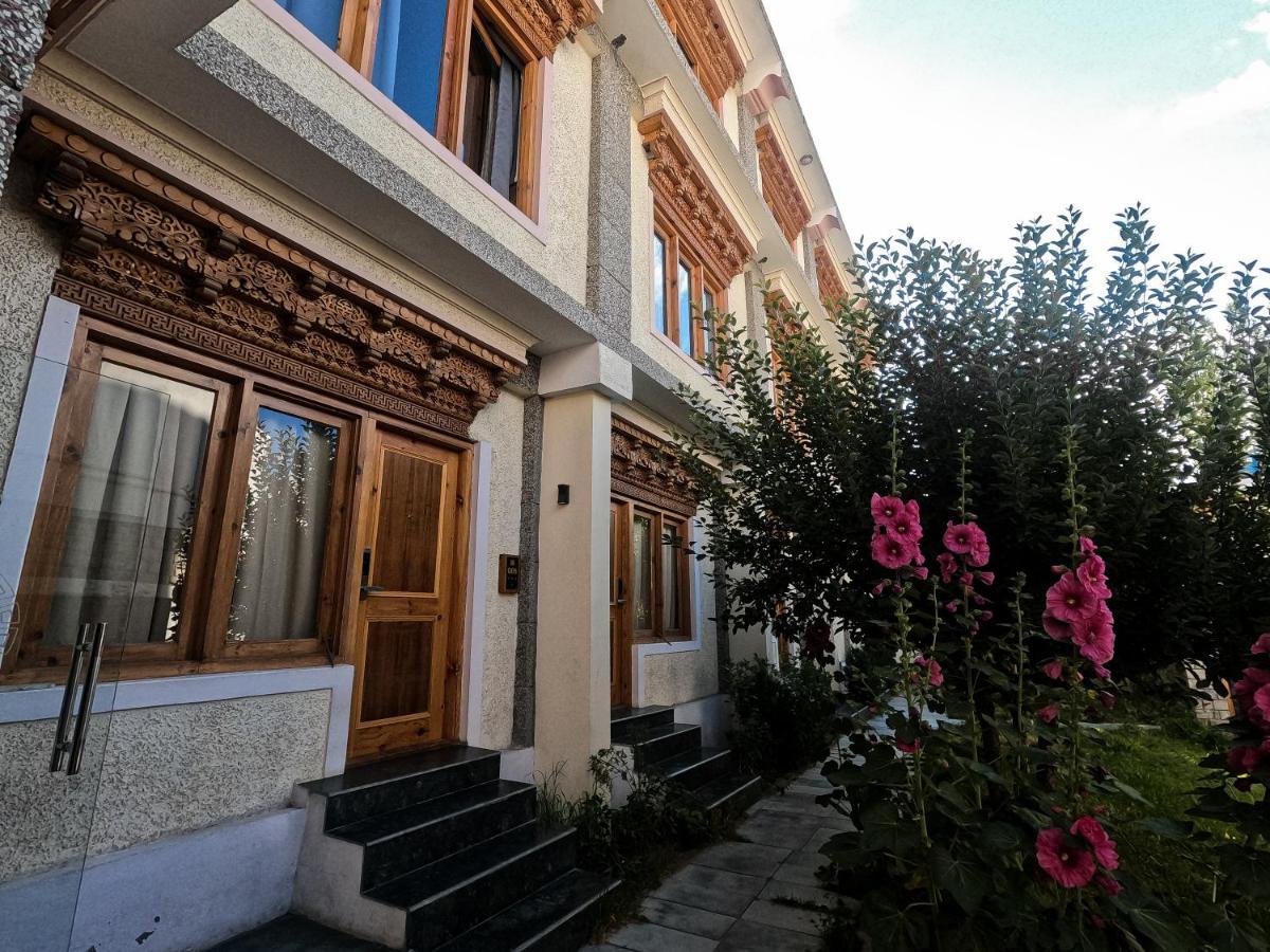 Cho Palace Leh Eksteriør bilde